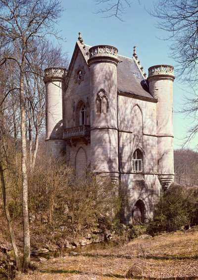 Castello della Regina Bianca agli stagni di Commelles, costruito dal Duca di Borbone nel 1826 da French School
